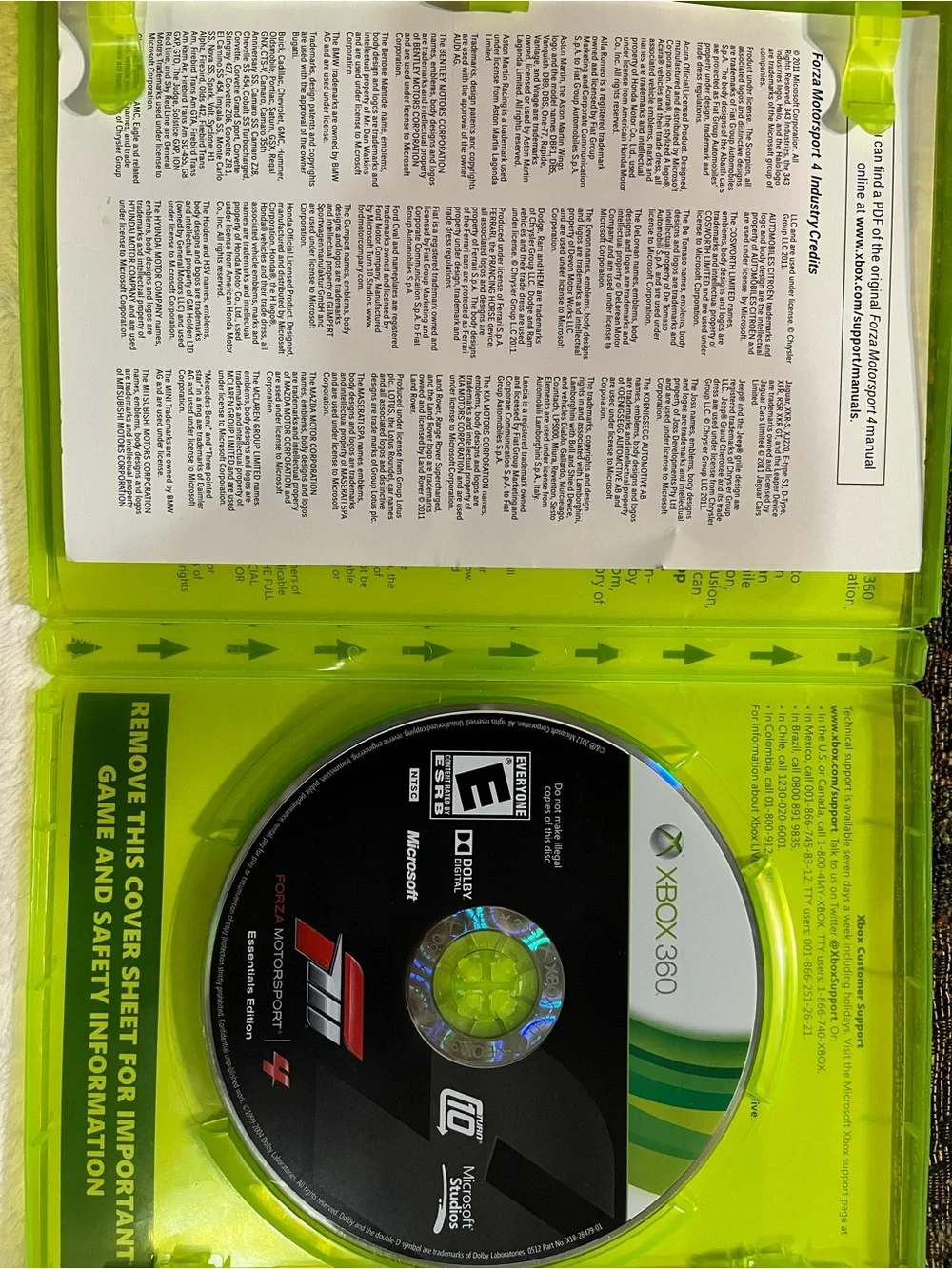 XBOX 360 Forza Motorsport 4 Essentials Edition - - Red